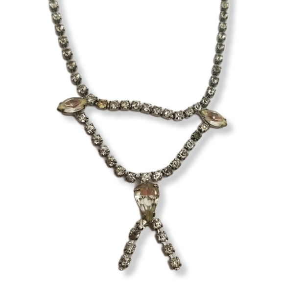 VINTAGE 1940s SILVERTONE CHAIN & DIAMANTE NECKLACE - Picture 4 of 8